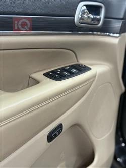 جیپ گراند شیرۆکی